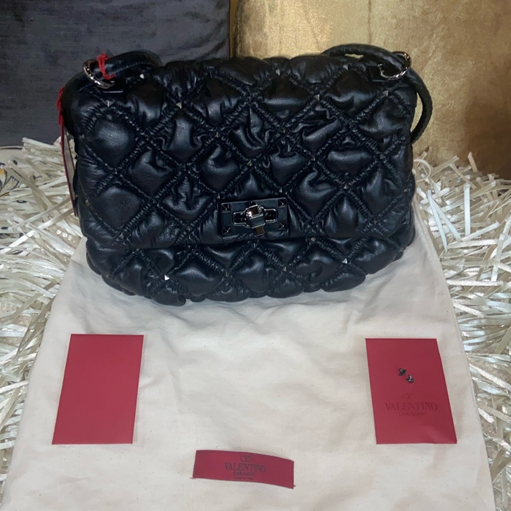 GORGEOUS Valentino Garavani Spikeme Black M Studded Leather CrossBd/Shlder Bag